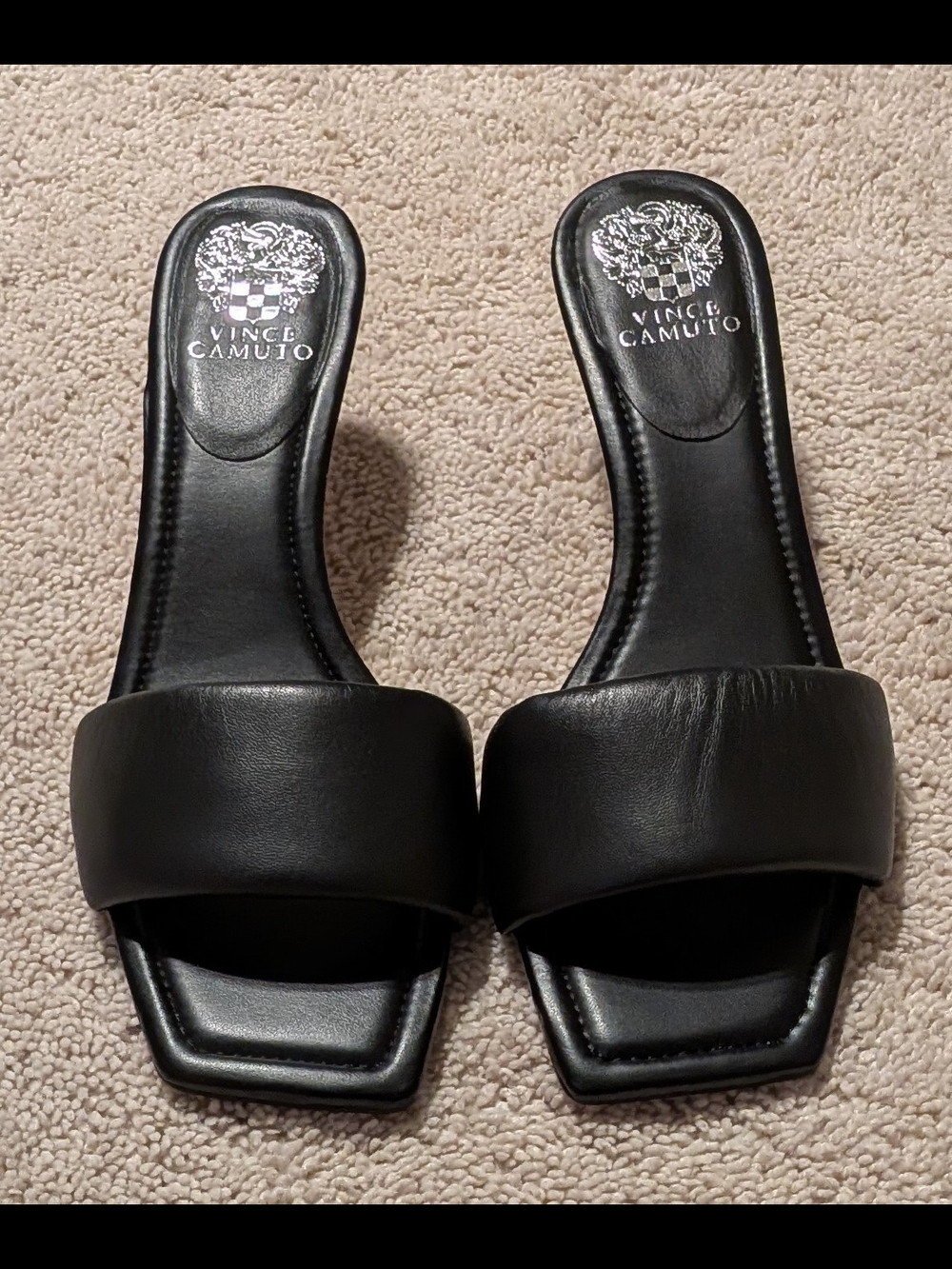 Vince Camuto Vernani Black Leather Kitten Heels Sandals. 11M New Without Box